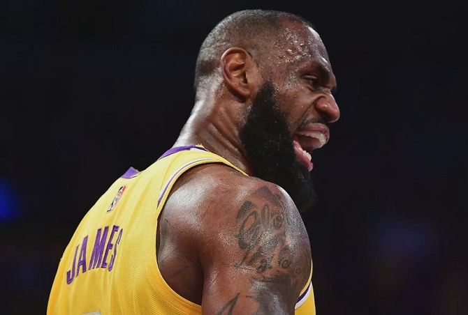 尤文图斯队服 尤文图斯队服