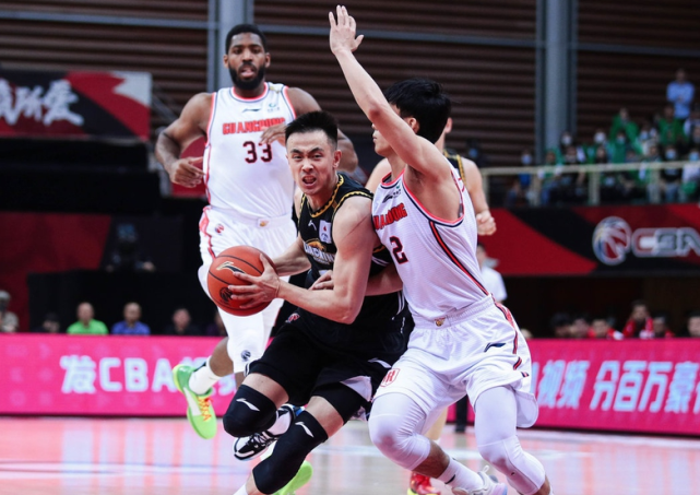 开云登录入口 -关键时刻波特兰开拓者备战荷甲，复出首秀细节曝光，信心回归，临场指挥获称赞(波特兰开拓者vs密尔沃基雄鹿)