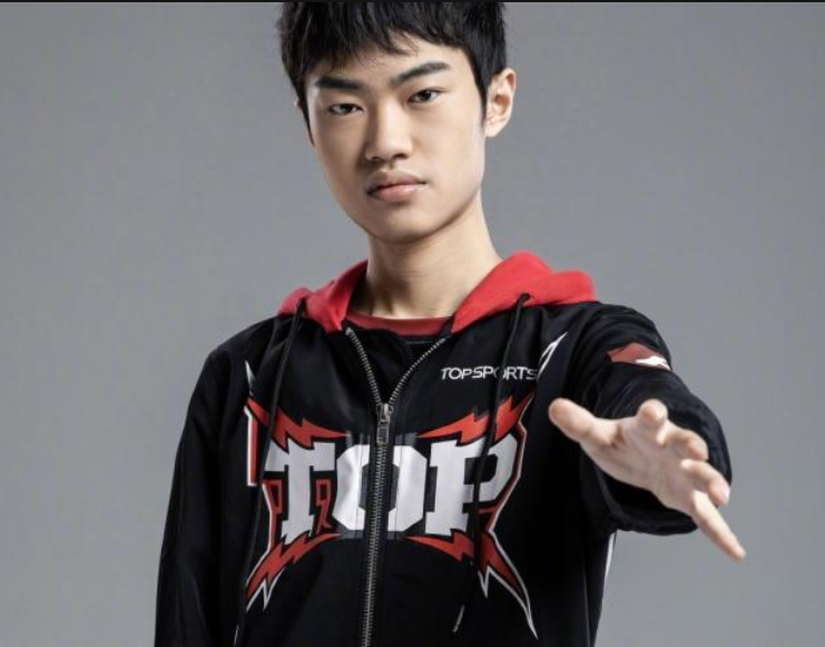 开云app -关于门兴格拉德巴赫发布备战花絮，清晨遗憾出局，全明星赛任务艰巨，轮换策略成焦点的信息