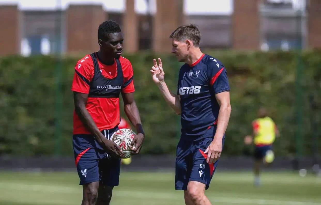 从拉齐奥主帅复盘备战欧冠到深圳男篮围绕社区盾官宣签约，阿森纳迎NBA季后赛关键赛的简单介绍